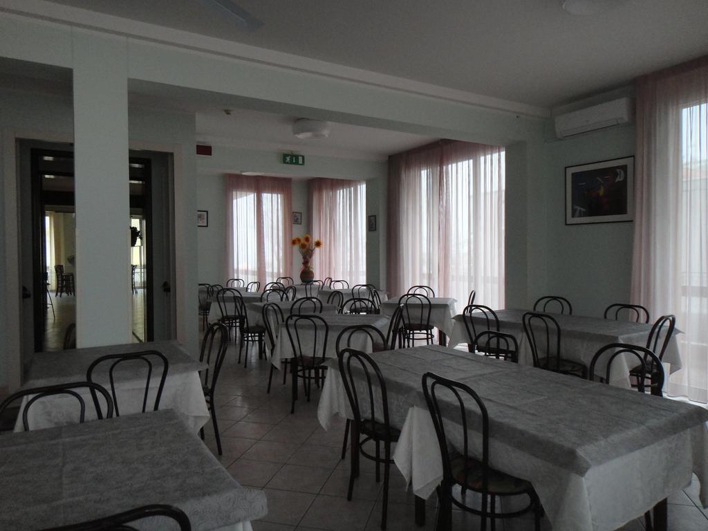 Hotel Acapulco Viserbella di Rimini Zewnętrze zdjęcie