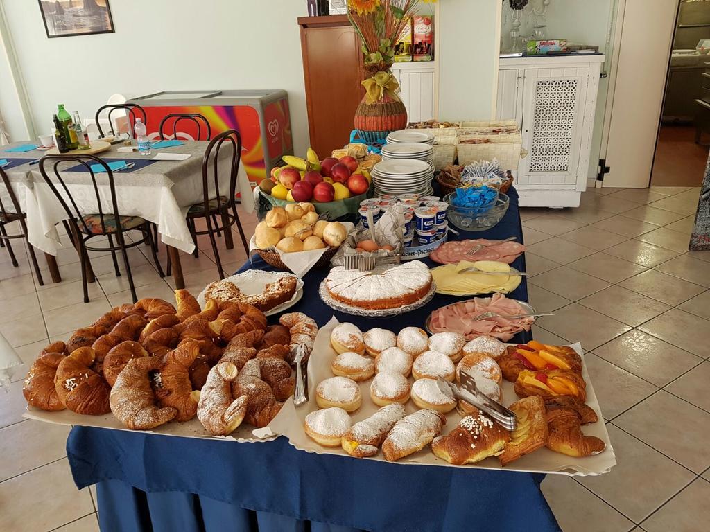Hotel Acapulco Viserbella di Rimini Zewnętrze zdjęcie