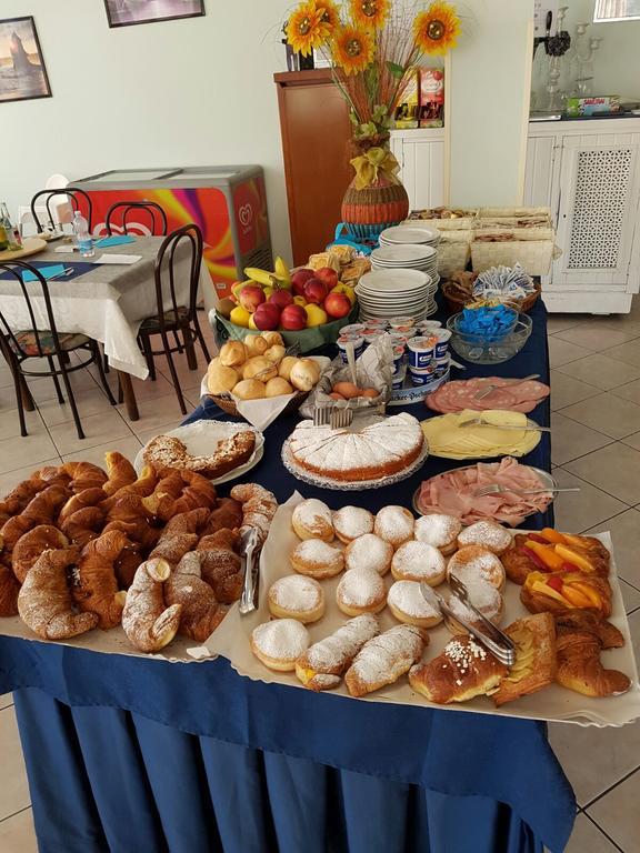 Hotel Acapulco Viserbella di Rimini Zewnętrze zdjęcie