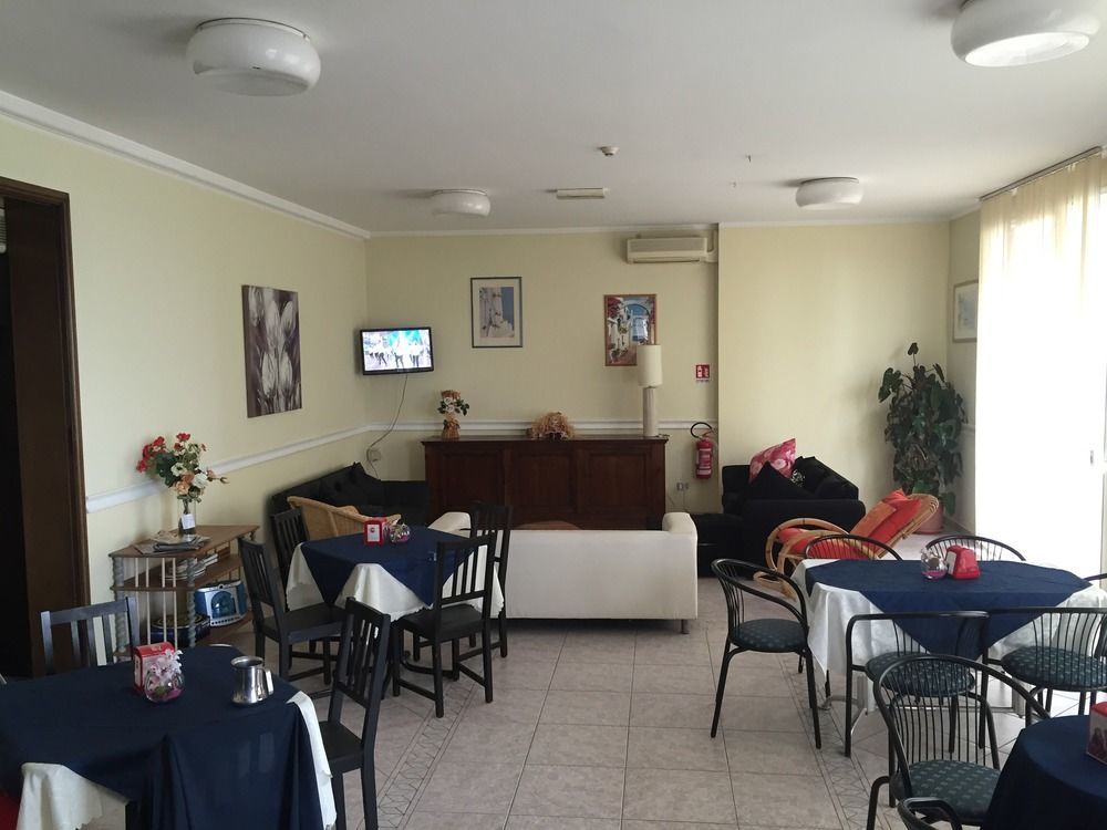 Hotel Acapulco Viserbella di Rimini Zewnętrze zdjęcie