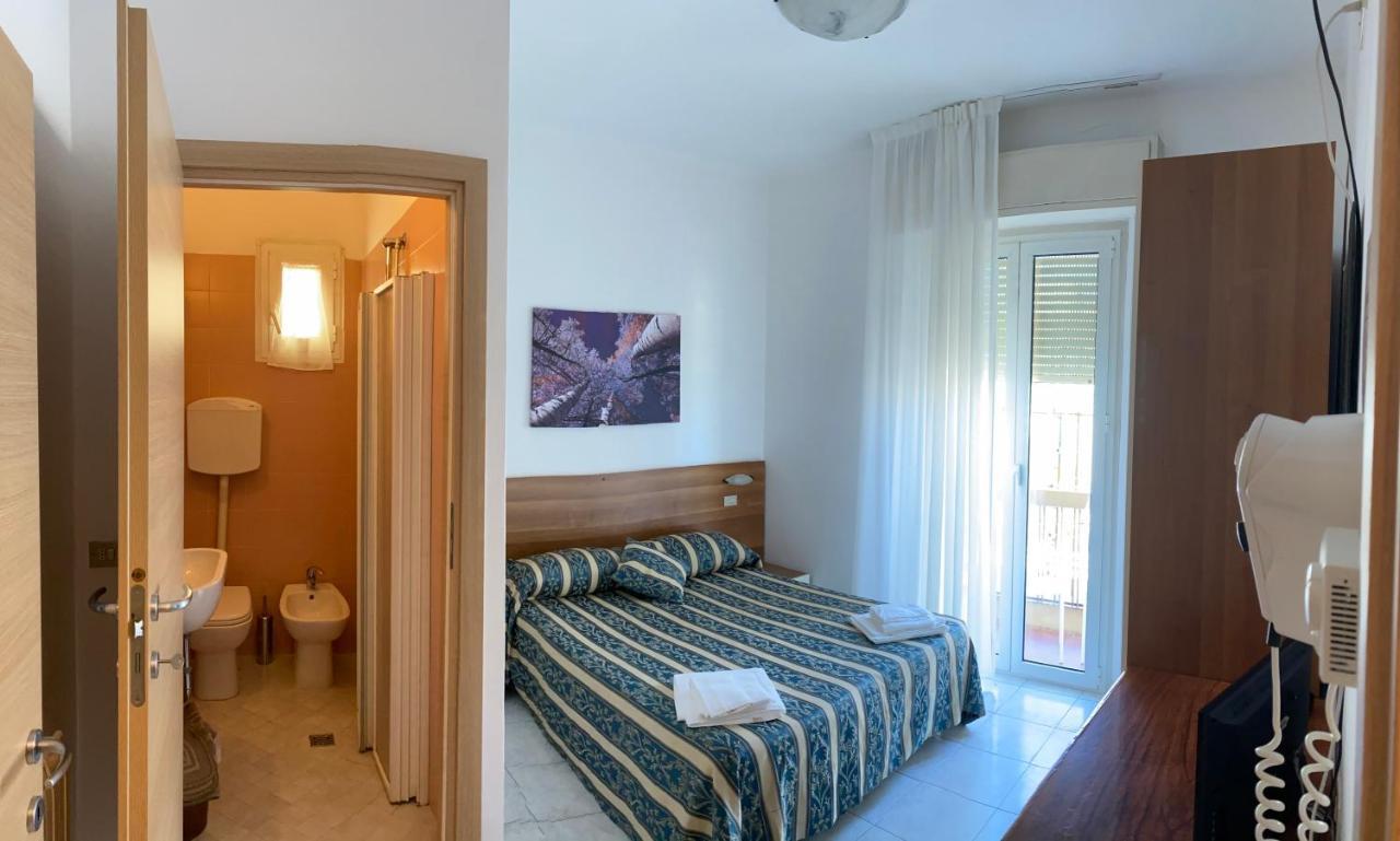 Hotel Acapulco Viserbella di Rimini Zewnętrze zdjęcie